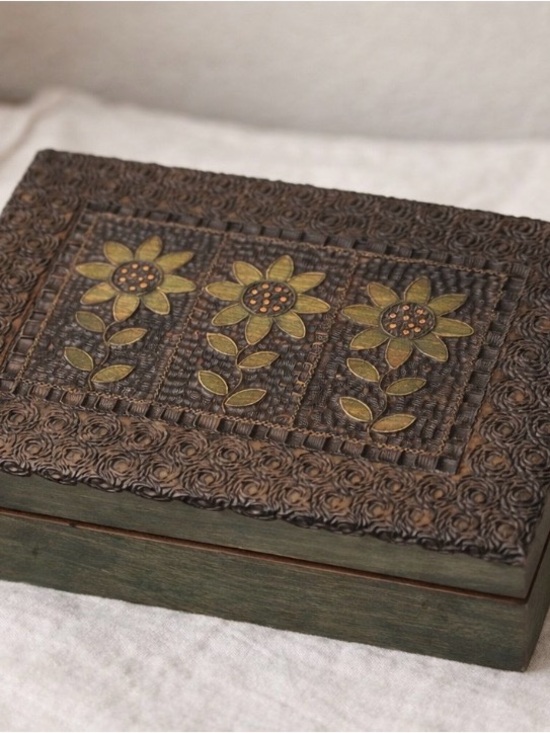Other - Vintage Handcrafted Wooden Floral Trinket Box in Brown and Olive